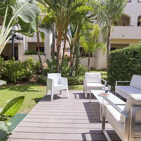 Apartment Retreat In La Medina Marbella